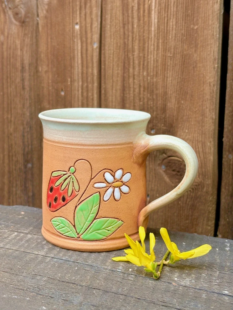 HRNEK 0,2 litru ROVNÝ jahody