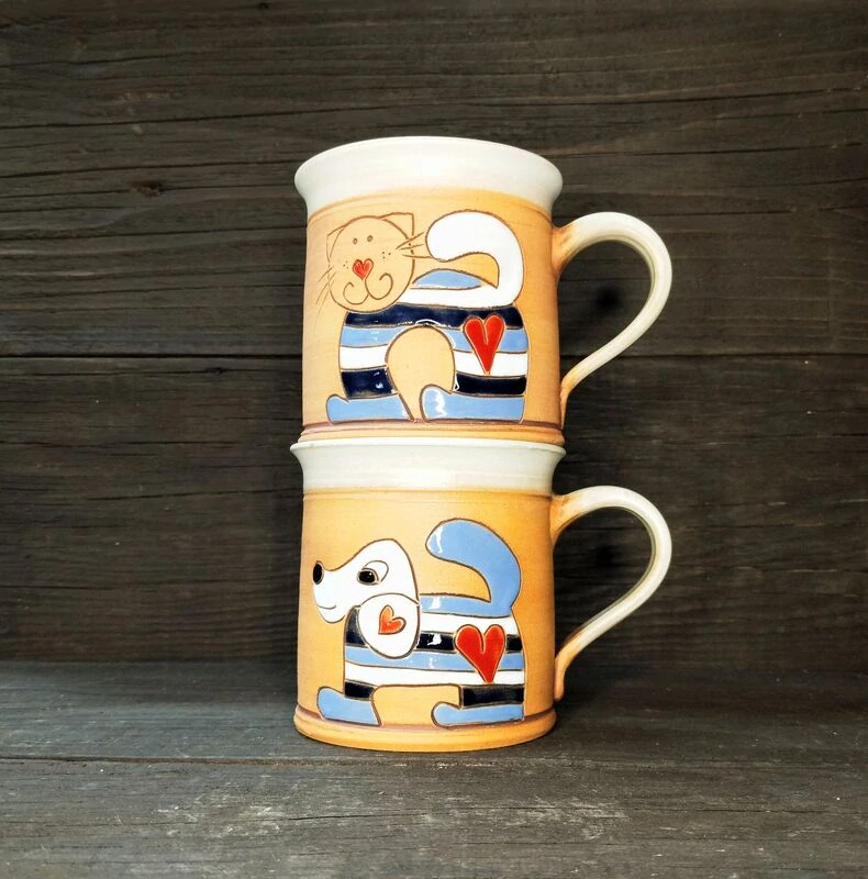 HRNEK 0,5 litru ROVNÝ pes modrý