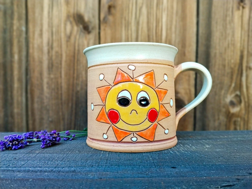 HRNEK  0,5 litru ROVNÝ sluníčko