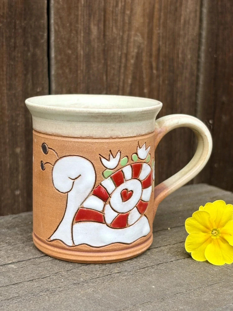 HRNEK 0,2 litru ROVNÝ šnek červený