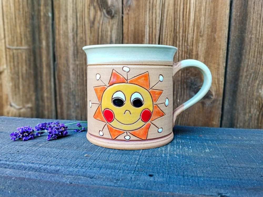 HRNEK  0,5 litru ROVNÝ sluníčko