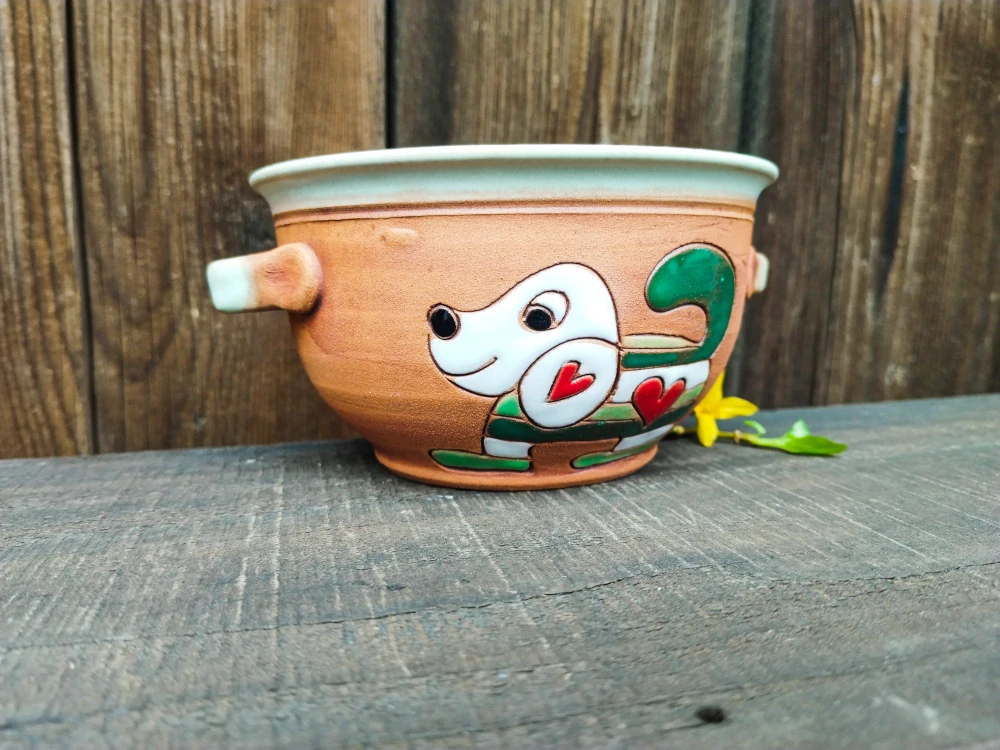 MISKA s oušky pes zelený