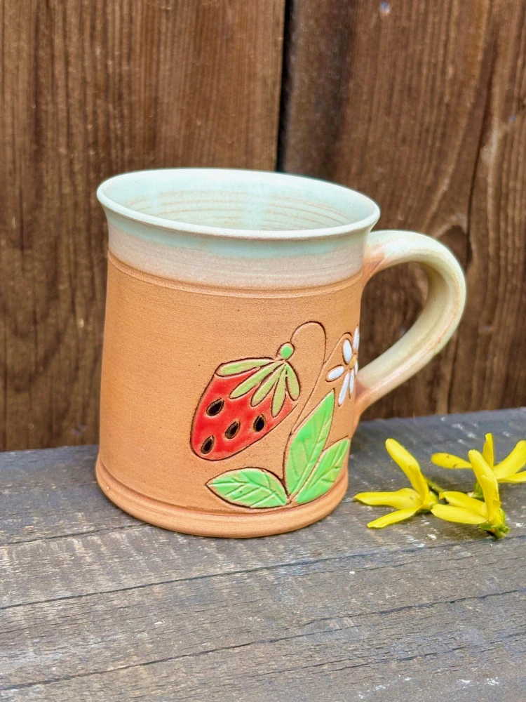 HRNEK 0,2 litru ROVNÝ jahody