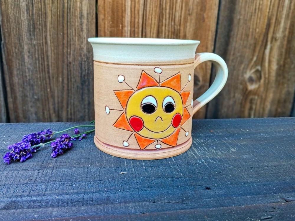 HRNEK  0,5 litru ROVNÝ sluníčko