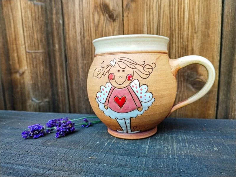 HRNEK  0,5 litru BACULATÝ andílek růžový