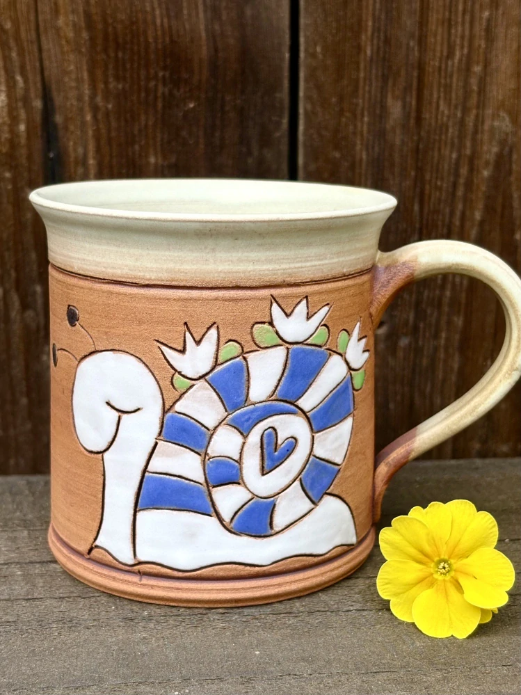 HRNEK  0,5 litru ROVNÝ šnek modrý