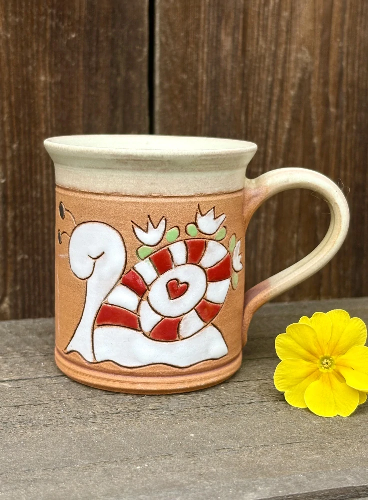 HRNEK 0,2 litru ROVNÝ šnek červený